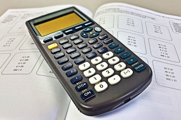 calculator-g57ed4cf55_1920